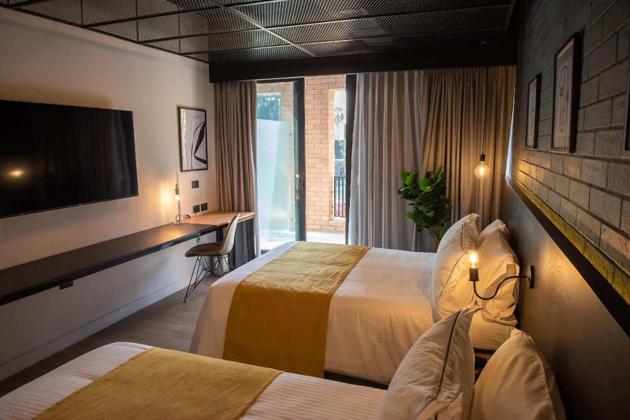 Fulton Business Luxury Hotel Гвадалахара Экстерьер фото