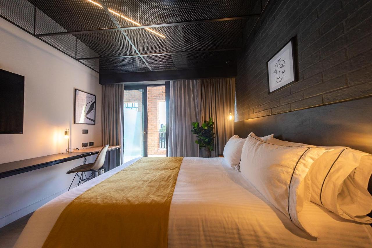 Fulton Business Luxury Hotel Гвадалахара Экстерьер фото
